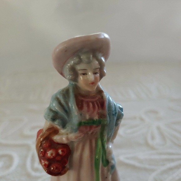 Rare Vintage Colonial Couple Porcelain Figurines Occupied Japan Germany( 2 ) - Picture 6 of 8